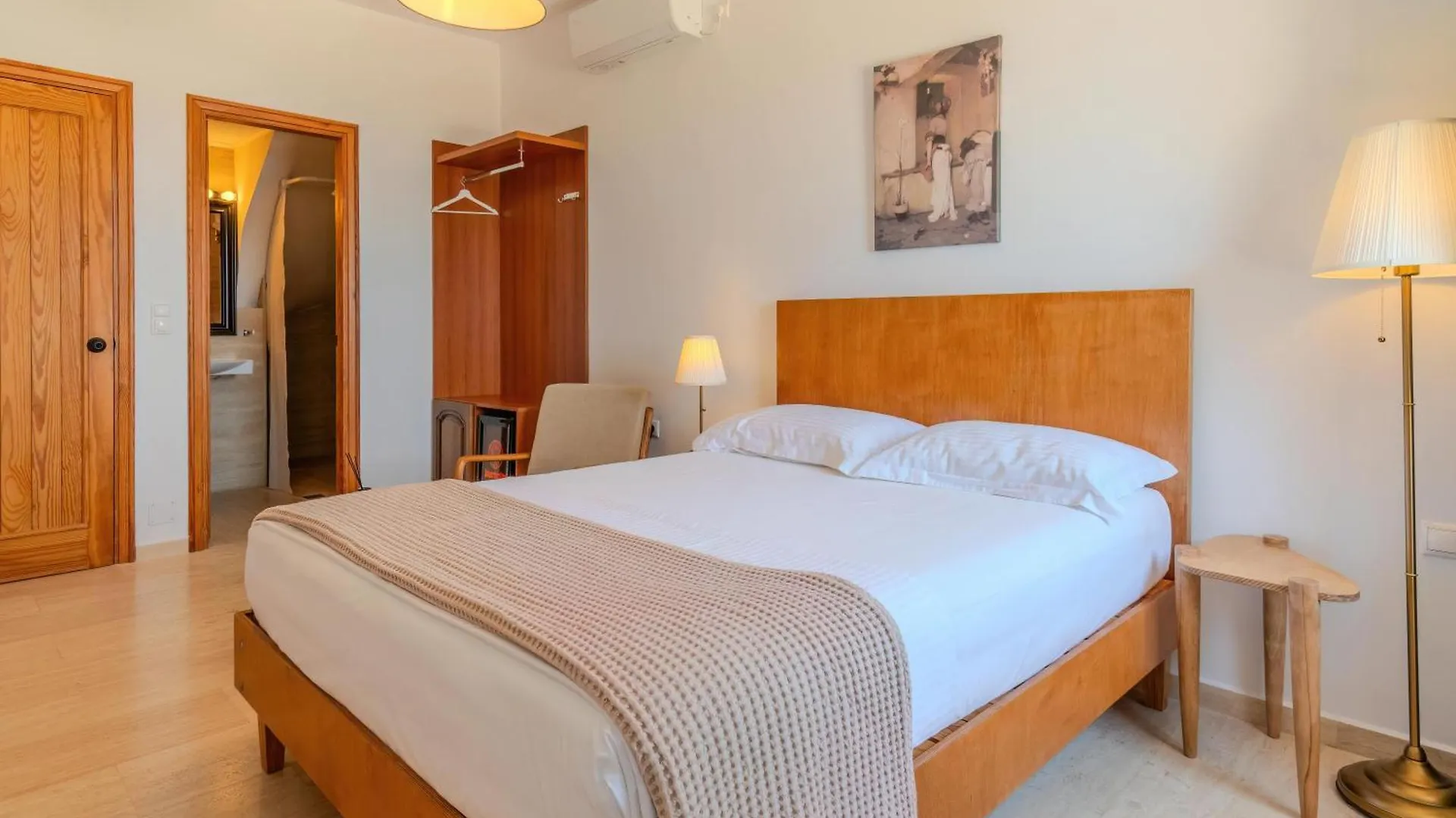 Annapolis Hotel Himare Guest house