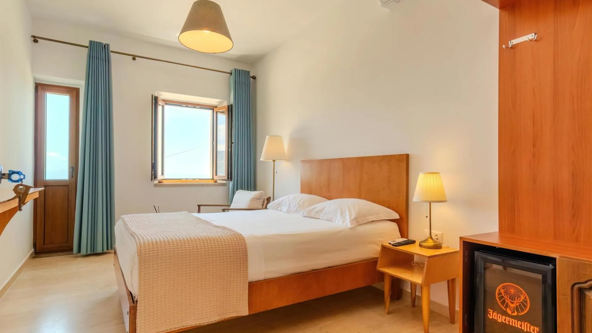 Annapolis Hotel Himare